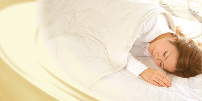 羽毛布団の丸八真綿 最高の暖かさを誇るオーラケット 毛布の画像