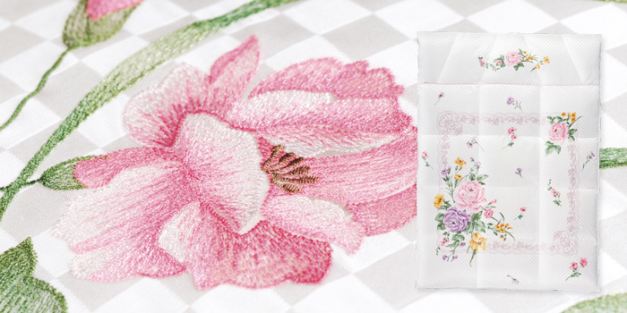 羽毛ふとんの丸八真綿 クアドラード羽毛掛けふとんの画像