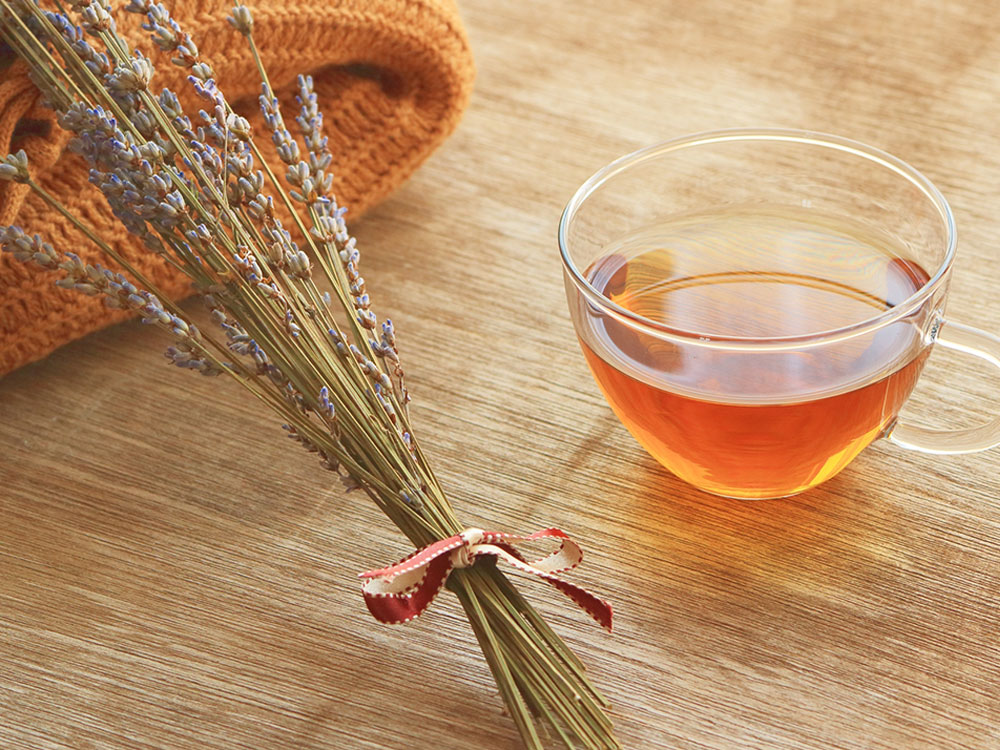 丸八真綿 睡眠を安定させるコツ ハーブティーを飲むの画像